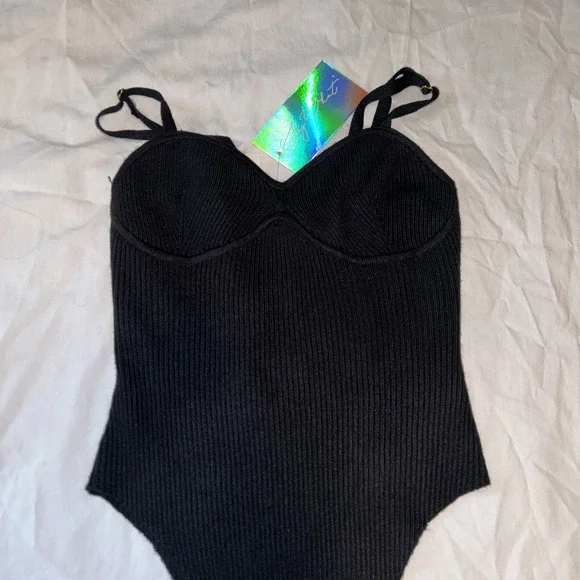 Black knit bodysuit Women's Size Medium Spaghetti straps NWT Sexy - Picture 6 of 9